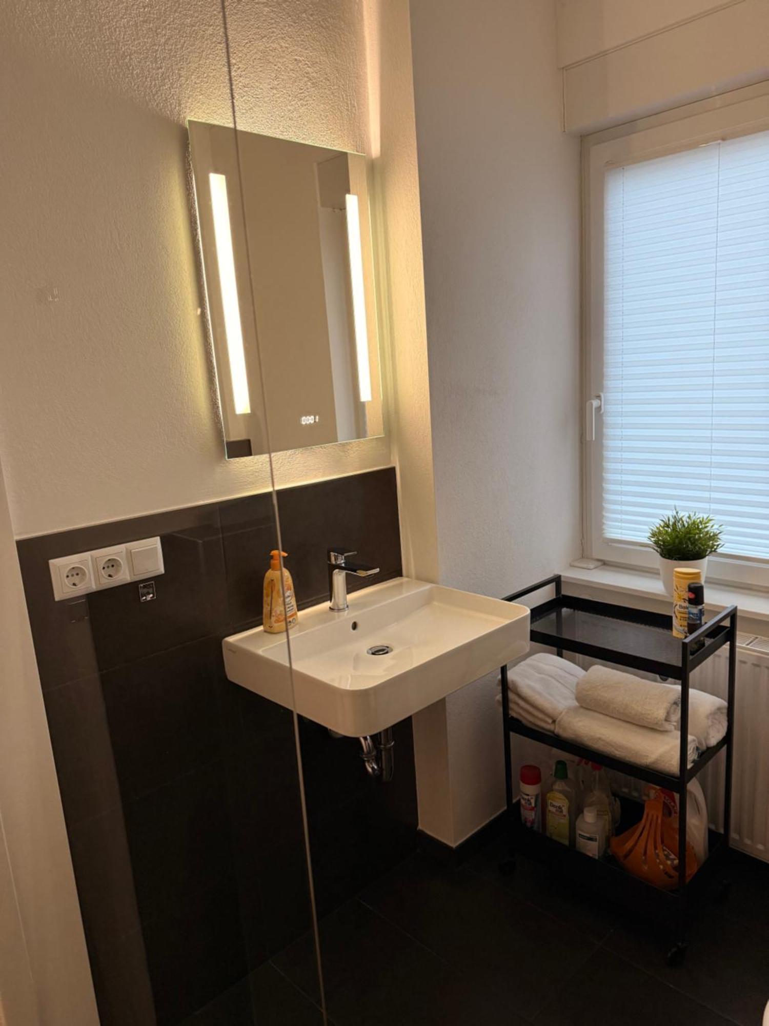 Modernes 1 Zimmerapartment Nahe Frankfurt Am Main Heusenstamm Esterno foto